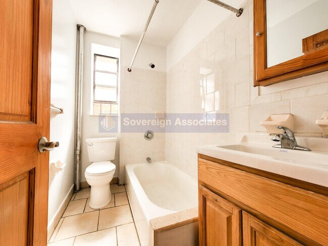 Building Photo - 715 W 172nd St