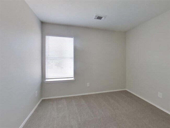 Building Photo - 20811 Mossy Hill Ln