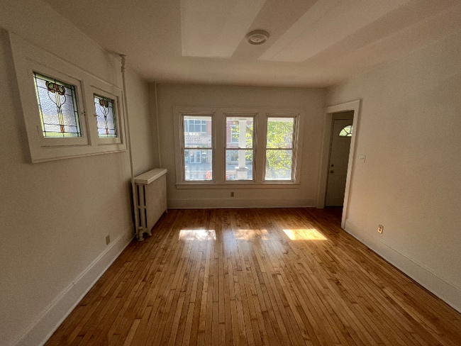 Building Photo - 3040 N Fratney St