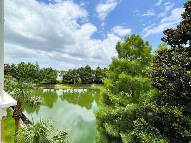 Building Photo - 3368 Robert Trent Jones Dr