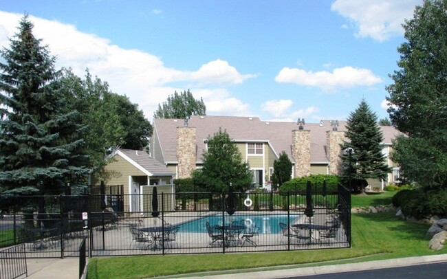 Building Photo - 282 Cobblestone Dr
