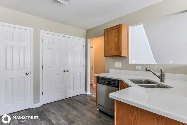 Building Photo - 5516 Landreaux Dr, Raleigh, NC 27610