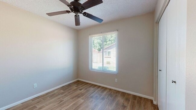Building Photo - 1055 N Recker Rd
