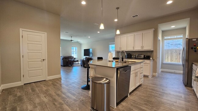 Building Photo - New Home For Rent!