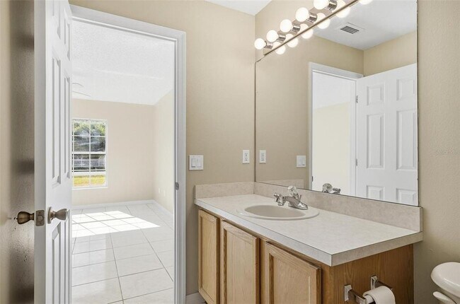 Building Photo - 106 La Mancha Dr