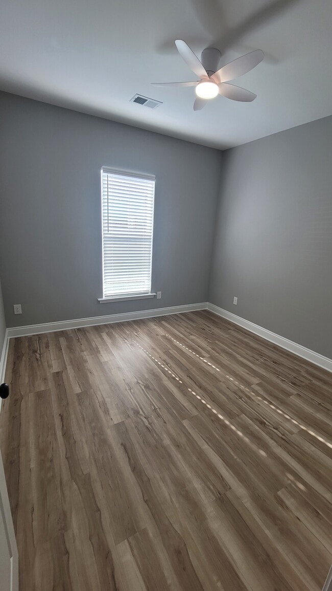 Building Photo - 1031 Wessex Dr