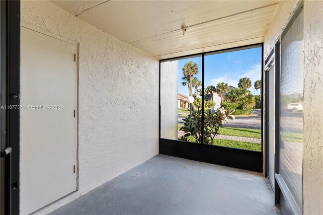 Building Photo - 1145 N Shannon Ave