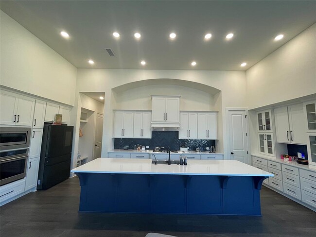 Building Photo - 417 Blue Jasmine Trl