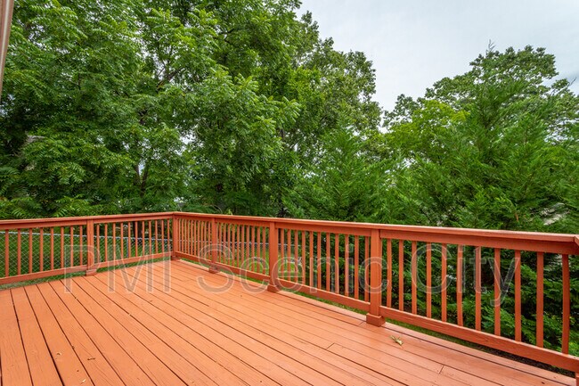 Building Photo - 416 Jadie Ln