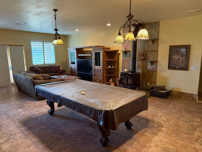 Building Photo - Truly unique and one of a kind Baker Reservoir home. Price Reduced! 3-Month Lease Option Available!