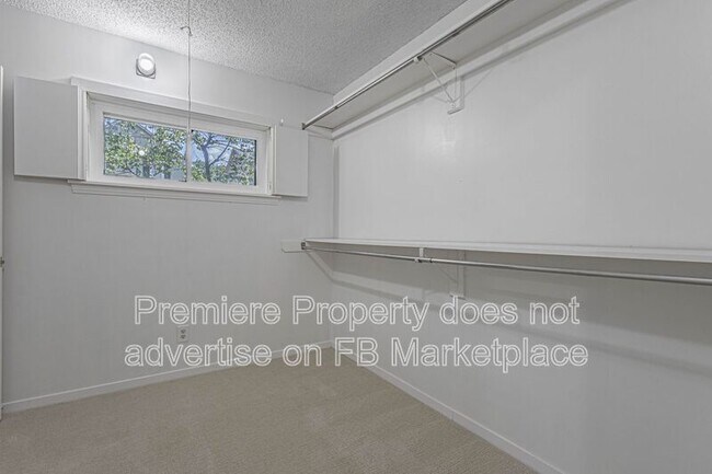 Building Photo - 4731 Liberty St