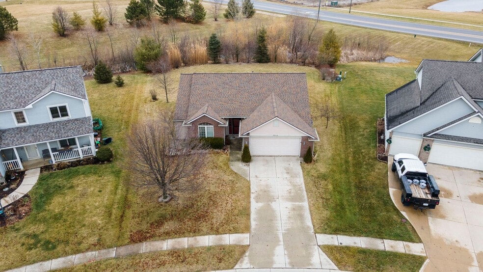 Building Photo - 3510 Flowing Brook Dr