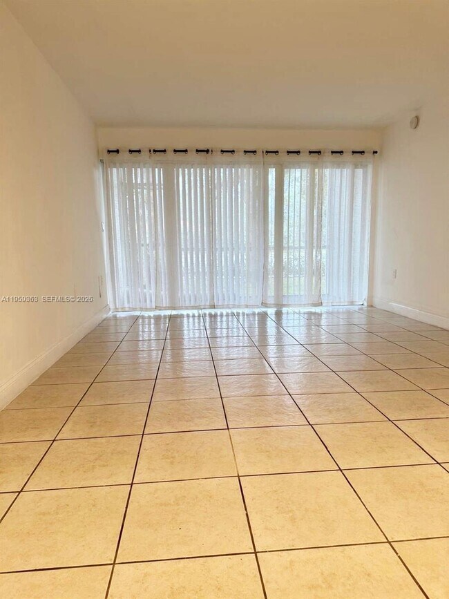 Building Photo - 4205 N University Dr