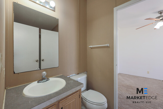 Building Photo - 5Bed/3Bath Home in Buckeye, AZ! Ready for ...