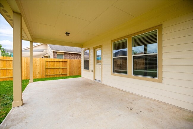 Building Photo - 22714 Pantego Ln