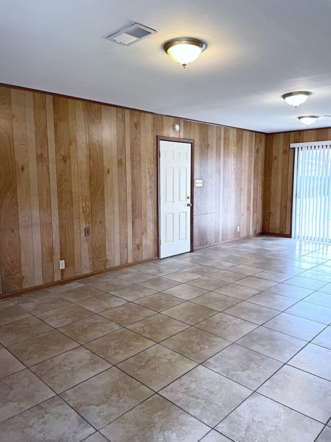 9050 Broun, Beaumont TX 77707 - 9050 Broun St Beaumont TX 77707 ...