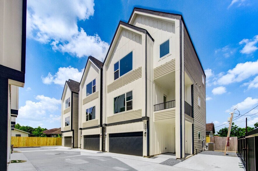 Building Photo - 4039 Buck St