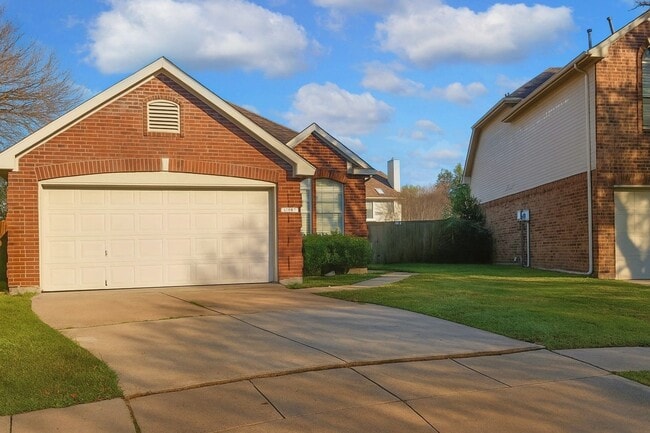 Building Photo - 3-Bedroom Home for Lease in Carrollton – U...