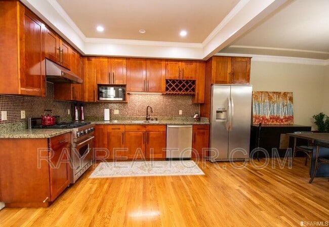 Primary Photo - 1445 Lombard St