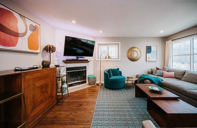 Building Photo - 829 N Bennett St