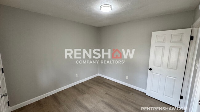 Building Photo - 285 Lucy Ave