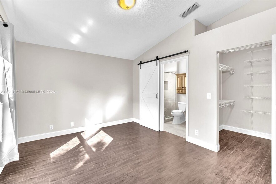 Building Photo - 3016 SW 179th Ave