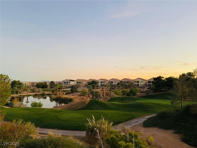 Building Photo - 33 Tall Ruff Dr