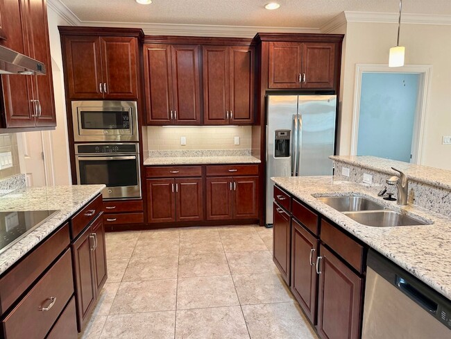 Building Photo - 71 Utina Wy