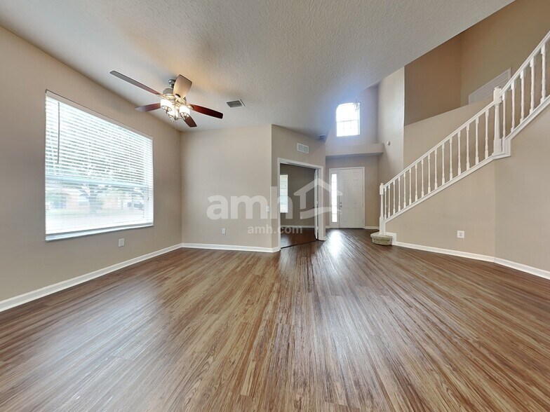 Building Photo - 1601 Acorn Leaf Ct