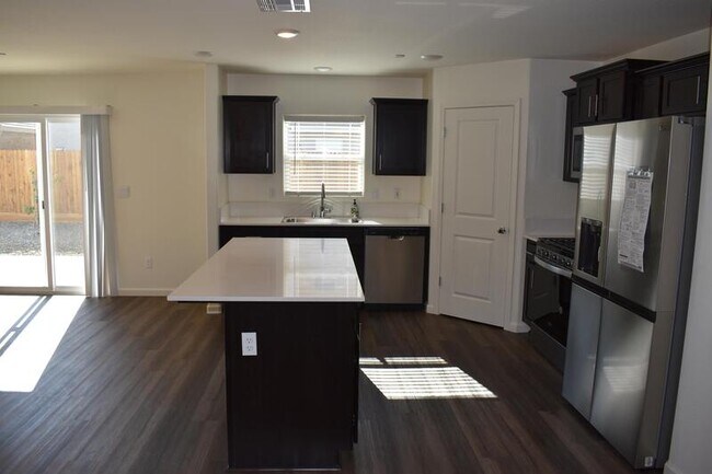 Building Photo - 4027 Bayonet Dr