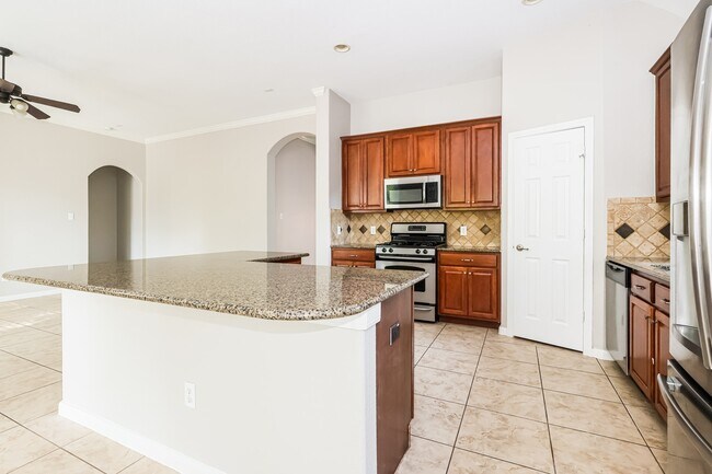 Building Photo - 66 N Planchard Cir