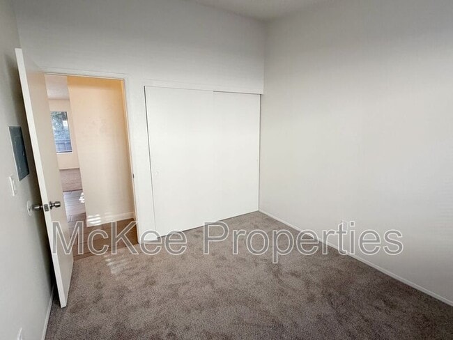 Building Photo - 3028 Juniper St