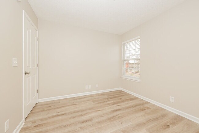 Building Photo - 1966 Odessa Ave