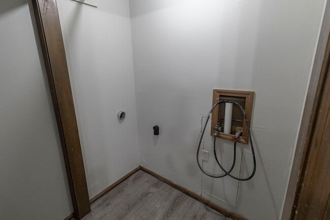 Building Photo - 4465-4467 Santa Anna Dr.