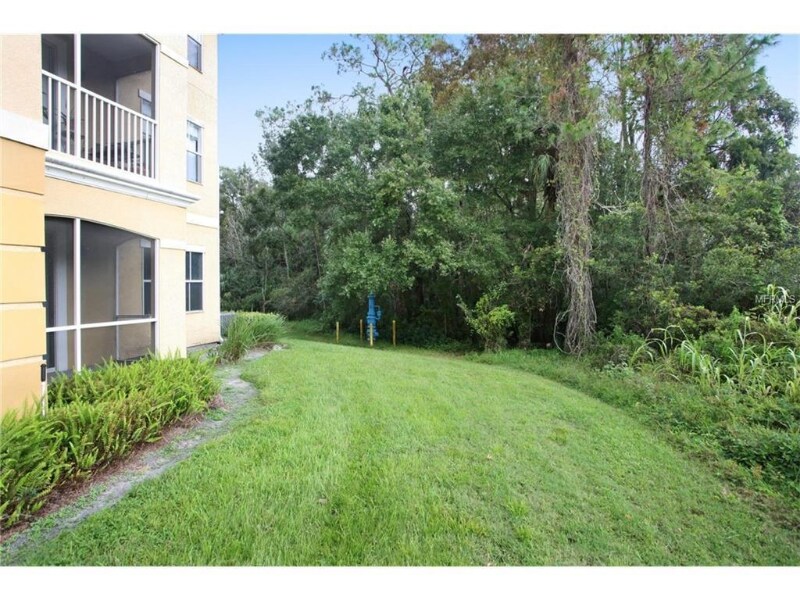 Building Photo - 18001 Richmond Pl Dr