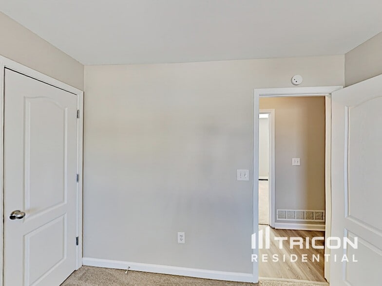 Building Photo - 166 Millwheel Dr