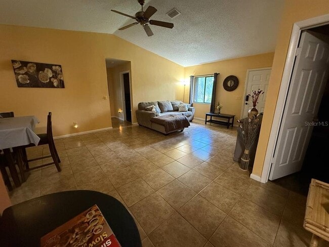 Building Photo - 107 Palmwood Dr