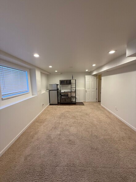 Building Photo - 6871 Xavier Cir