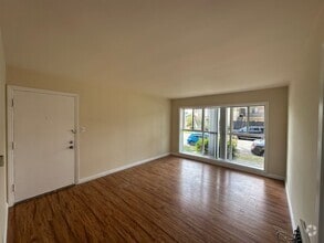 Building Photo - Lakewood Garden Apts
