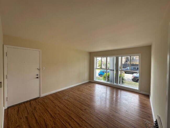 Primary Photo - Lakewood Garden Apts