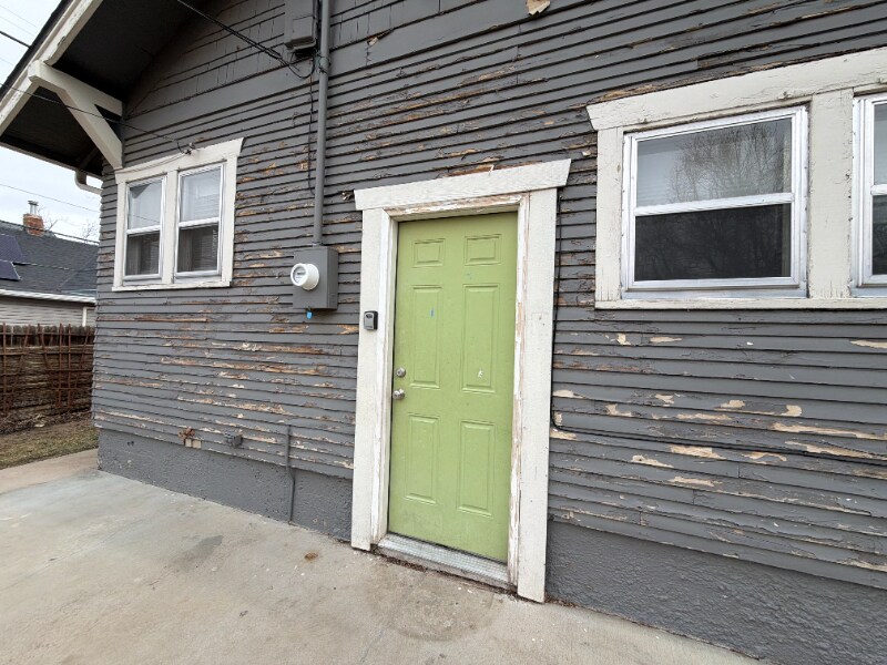 Building Photo - 1123 14th Ave