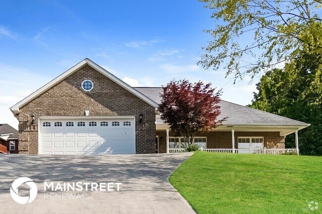 Building Photo - 335 Flora Dr