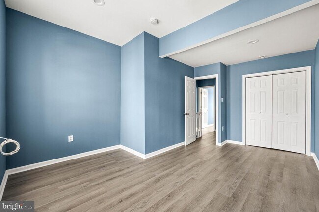 Building Photo - 1510 W York St