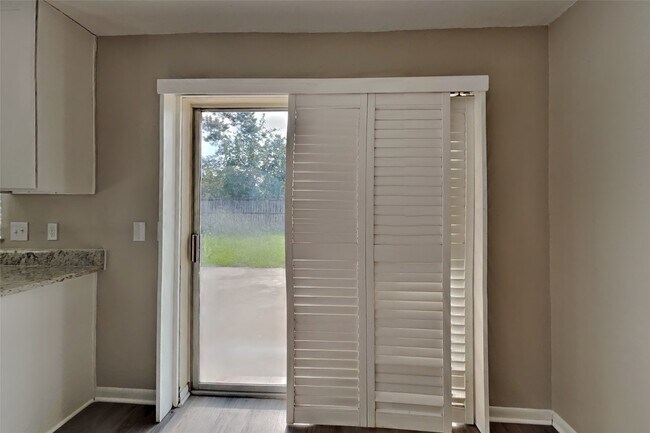 Building Photo - 5306 Hazel Grove Dr