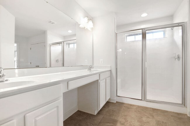 Building Photo - 30 Jeanette Ct