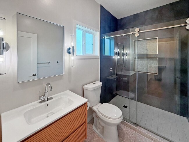 Building Photo - Stylish Newly Built 1BR/1BA ADU – In-Unit ...