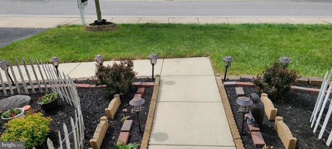 Building Photo - 4506 Nightingale Ct