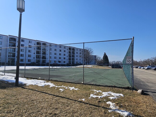 Building Photo - 475 Plum Creek Dr