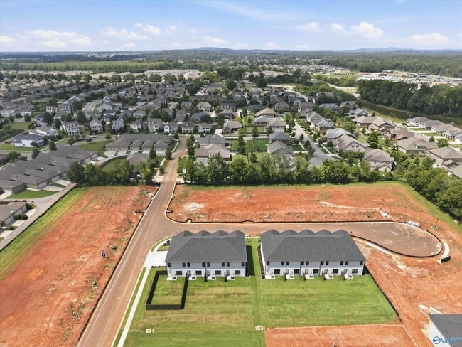 Building Photo - 6 Whispering Oak Dr SW