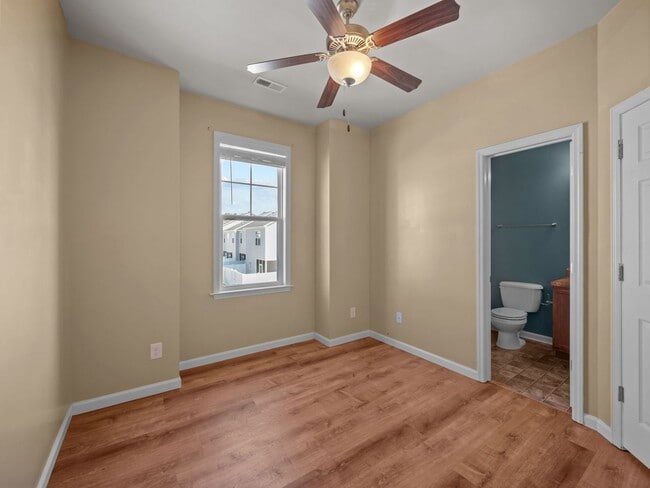 Building Photo - Welcome to Carolina Forest!